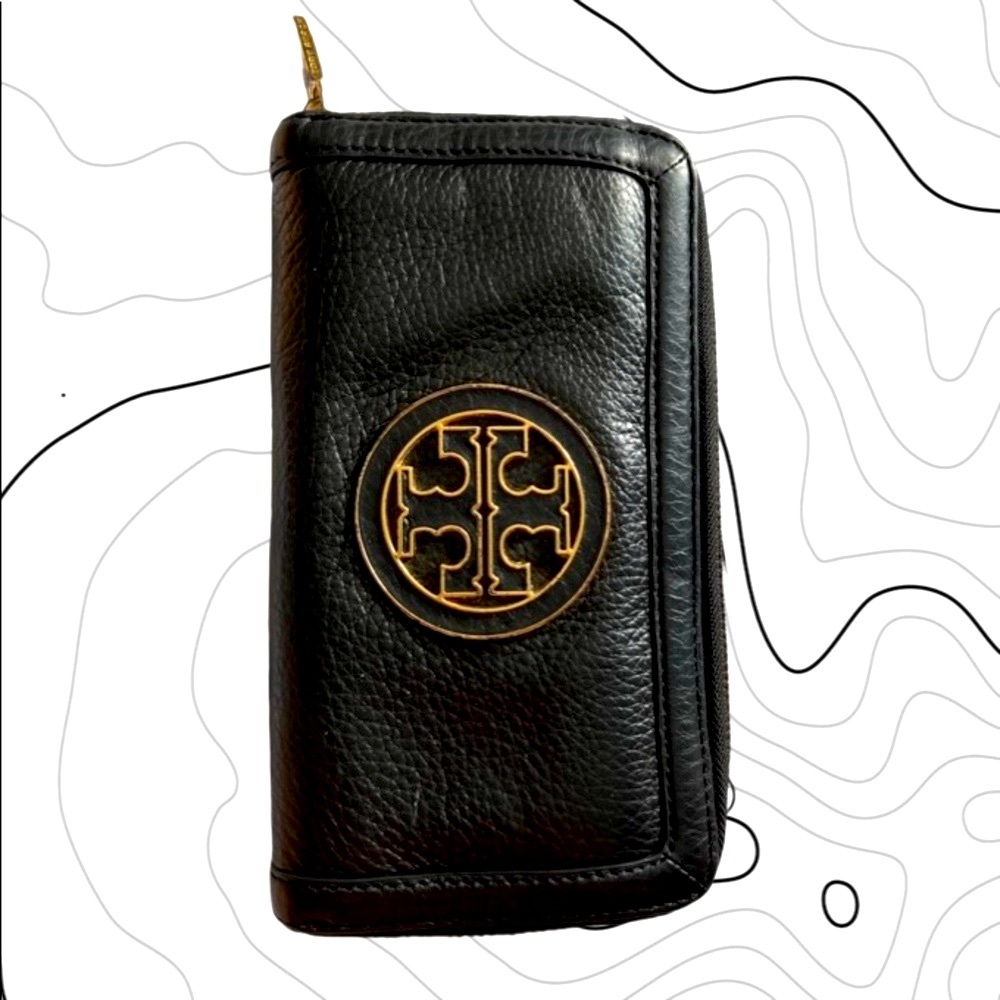 COPY - Black continental wallet with gold hardware